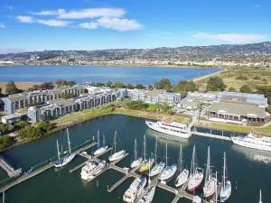 DoubleTree by Hilton Hotel Berkeley Marina - Lafayette
