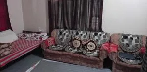 Paree Home Stay - Tānsen