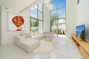 Exclusive 4BR Pool Designer Villa in Lux Pride 2 V6 Residence, Near Laguna