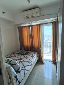 BH Crib - Staycation near Mall of Asia Complex