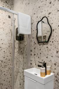 Boutique Studio Sanctuary with Bespoke Kitchenette