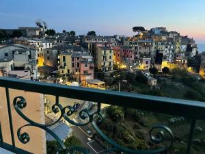 Isola Apartment with terrace and Stunning sea view