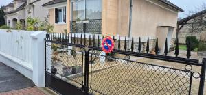B&B / Chambres d'hotes Chambre meuble Sdb Wc et acces privatifs : photos des chambres