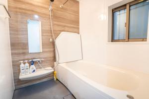 Japanese style single-family house, three floors, 75 square meters, three bedrooms and one living room