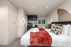 Radiant Studio Nook with Full Kitchen