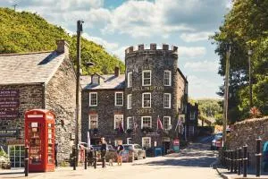 威灵顿酒店 - 博斯卡斯尔