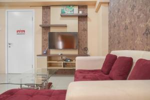 Best Deal and Comfy 1BR Green Pramuka City Apartment By Travelio