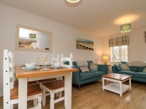 Dottys Sunshine Cottage