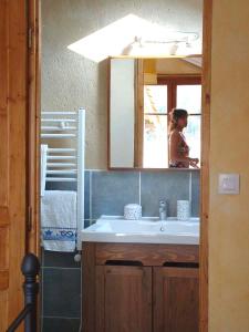 B&B / Chambres d'hotes Gite La Grange Du Haut : Studio - Vue sur Montagne