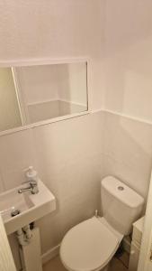 Spacious 3 bedroom with garden