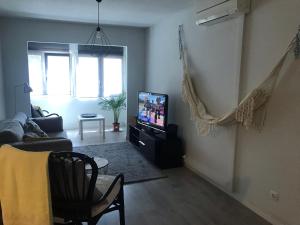 Entre o Mar e Lisboa