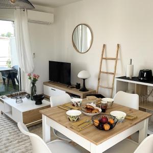 Appartements Appartement cosy avec wifi en bord de mer : photos des chambres