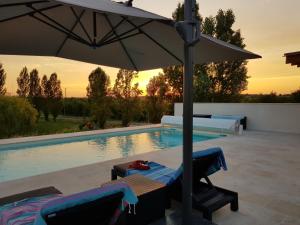 C'est la vie là ! Jolie maison avec piscine