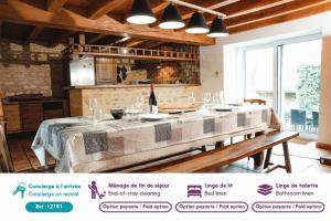 Maisons de vacances Grande maison pour 16 avec piscine et tennis : photos des chambres