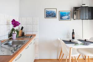 Charming apartment with sea view in Šibenik, 38 m².