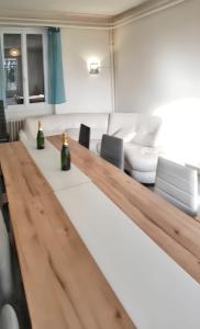 Maisons de vacances Maison spacieuse a Montsalvy avec grand jardin et terrasse : photos des chambres