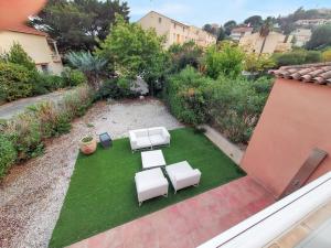 Maison de vacances confortable avec jardin et terrasse au Lavandou