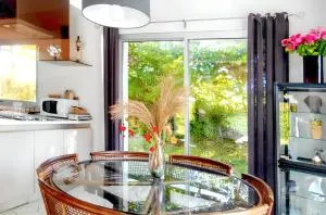 Maison de charme à Reugny avec jardin et vue sur montagne - Noizay