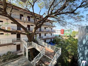 โรงแรมบ้านแก้ว เรือนขวัญ