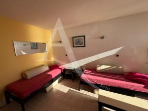 STUDIO 4 PERS, PKG, 1ERE LIGNE MER, PISCINE, TENNIS