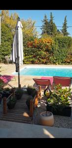 Maisons de vacances F1 Moderne avec Piscine privee et Vue sur le Garlaban : Maison 1 Chambre