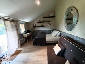 B&B / Chambres d'hotes Le Puits de la Foltiere : Chambre Double