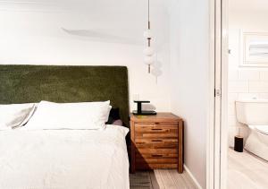 NEW Serene Modern Oasis