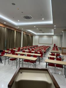 Lakeside TELL Cikarang