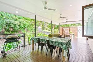 Rainforest Retreat - Top Haven