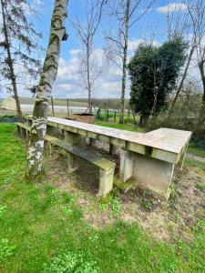 Maison spacieuse à Viarmes avec grand jardin et climatisation
