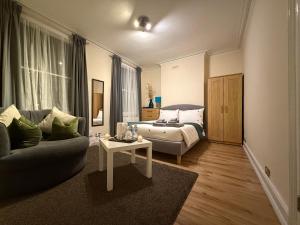 Good size and cheap Double room in Hammersmith