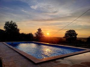 Maisons de vacances Holiday home Bois de la Borde with private pool : photos des chambres