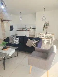 דירת אירוח בפרדס חנה - Or ‘Aqiva