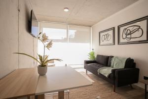 Perfect Lodging La Reina Connection and Comfort