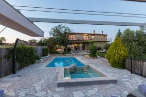 Villa Vital Vižinada private pool