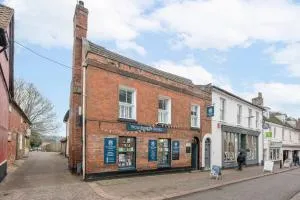 The Book Nook, Woodbridge - 伍德布里奇