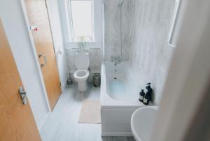 The Bay Hideaway - Lovely 2bd house - up to 6 people