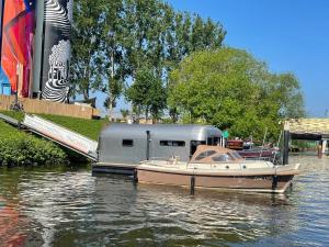 The Côôn Tinyfloatinghome