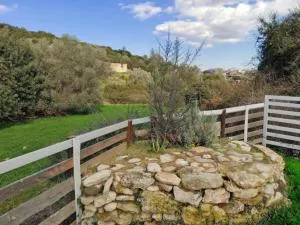 Παραδοσιακό σπιτι frozen - Thrónos