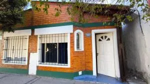 Cabaña de 1 habitacion en el centro de Choele ideal para 2 personas - Fortín Uno