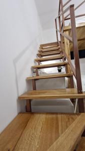 Cozy Old Town Apartment Eugen Carada Street