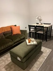 Charming 2 Bed Countryside House with Free Parking - Titchmarsh