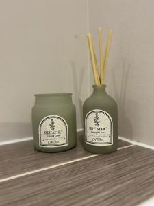 Charming 2 Bed Countryside House with Free Parking