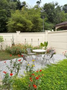 Blossom Hill homestay