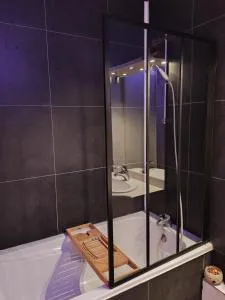 Chambre d'hôte chez l'habitant, proche gare avec Wifi gratuit - 奥尔南