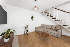 Home2Book Delightful Órzola Duplex by the Coast