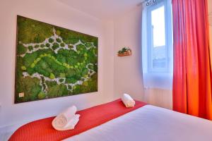 Appartements LE LUCIEN Eco-Appart'Hotel - Angouleme - Centre - Wifi - Parking prive - Classe 4 etoiles : photos des chambres