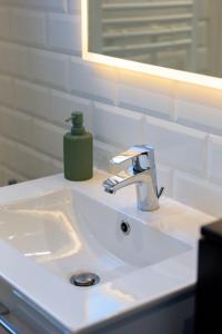 LE LUCIEN Eco-AppartHôtel - Angouleme - Centre - Wifi - Parking privé - Classé 4 étoiles