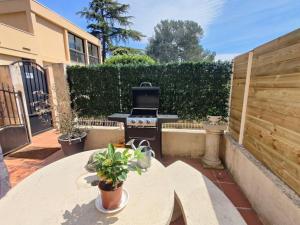 Appartements Studio evasion - SPA, Mer et Calanques : photos des chambres