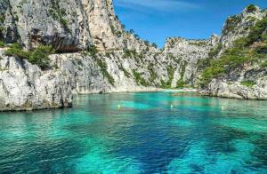 Appartements Studio evasion - SPA, Mer et Calanques : photos des chambres